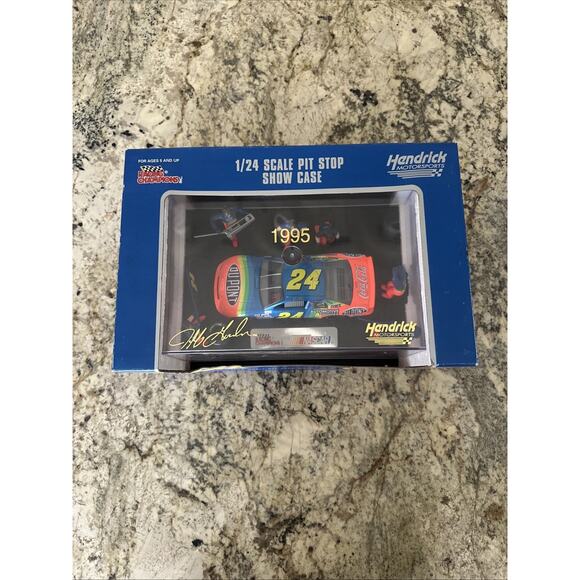 Jeff Gordon #24 1995 Monte Carlo Die Cast Pit Stop Show Case Nascar Racing - Picture 3 of 7